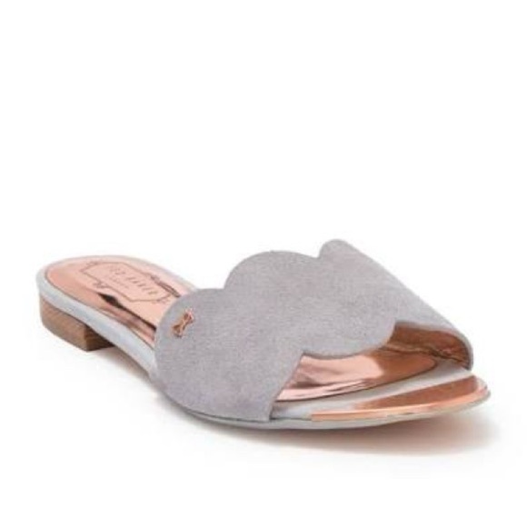 TED BAKER
Rhaily Scalloped Slide Sandal In Grey | size 9.5 - Picture 5 of 5